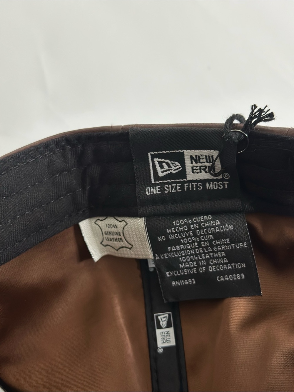 New Era NY Yankees Brown 100% Genuine Leather Hat Adjustable OSFM MLB Cap NWT - Picture 6 of 10